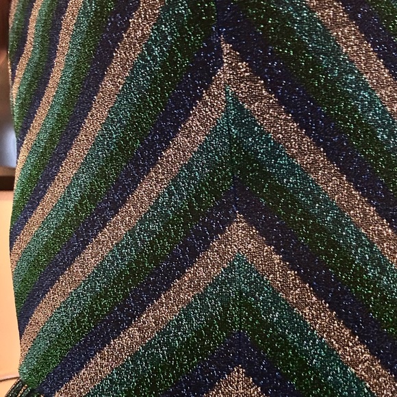 Elegant Green and Blue Chevron Dress - Picture 6 of 8